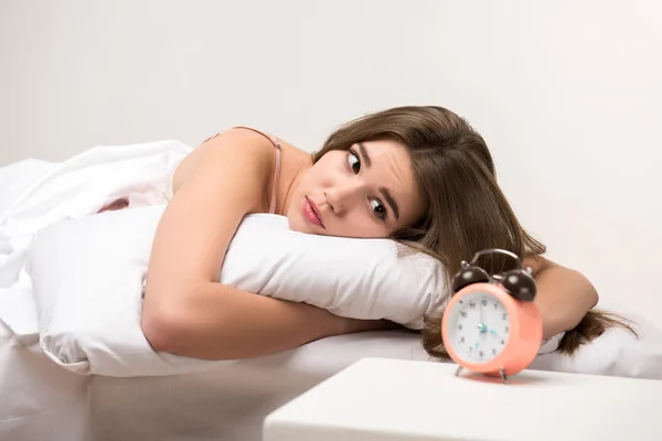 علت بی خوابی زنان چیست؟