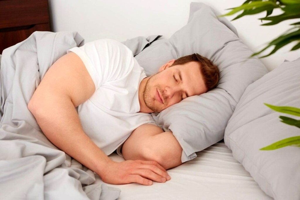 خواب راحت با همسر؛ زن و شوهر چگونه کنار هم بخوابند