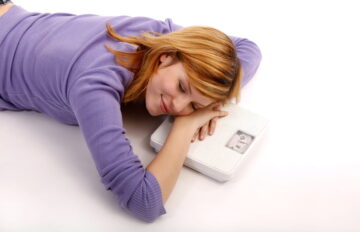 بدن در خواب چگونه کالری می سوزاند و به لاغری کمک می کند